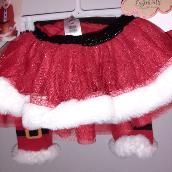 NWT Santa Baby 4 Pc Outfit Onesie Tutu Hairbow + - Picture 3 of 6